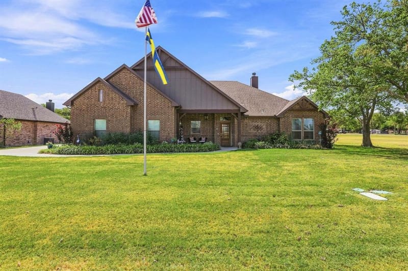 603 E Burks Street, Pilot Point TX 76258 - Photo 39