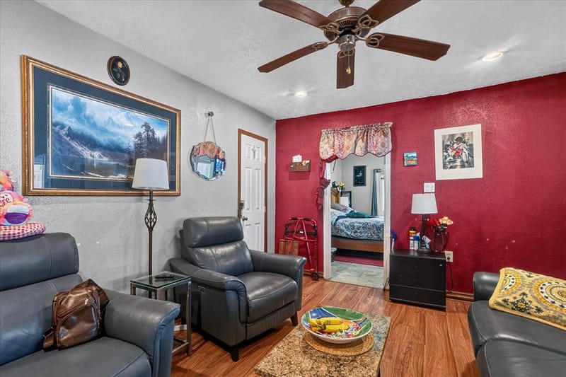 3332 Coronet Boulevard, Dallas TX 75212 - Photo 7