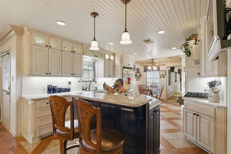 401 Hubbard Lane, Lipan TX 76462 - Photo 6