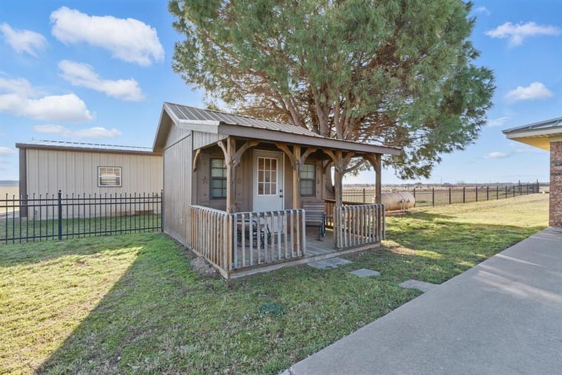 401 Hubbard Lane, Lipan TX 76462 - Photo 32