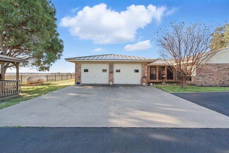 401 Hubbard Lane, Lipan TX 76462 - Photo 31