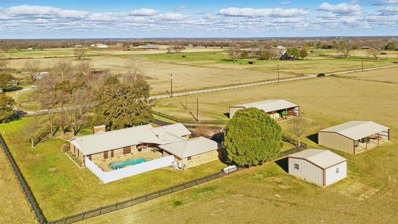 401 Hubbard Lane, Lipan TX 76462 - Photo 39
