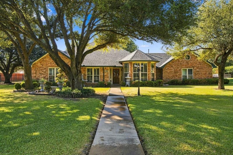 108 Chautauqua Drive, Waxahachie TX 75165 - Photo 2