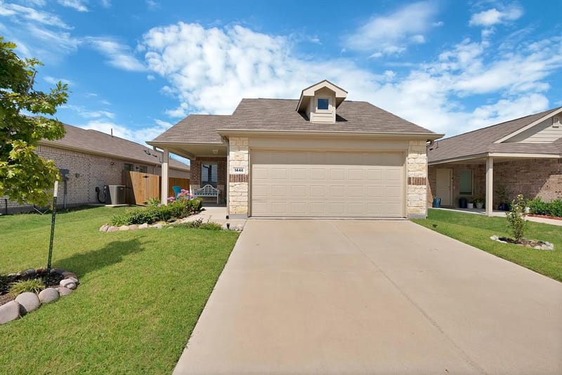 1448 Dovekie Drive, Forney TX 75126
