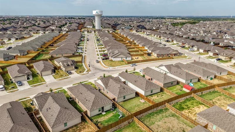1448 Dovekie Drive, Forney TX 75126 - Photo 29