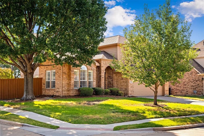 8120 Tavaros Drive, Plano TX 75024 - Photo 3