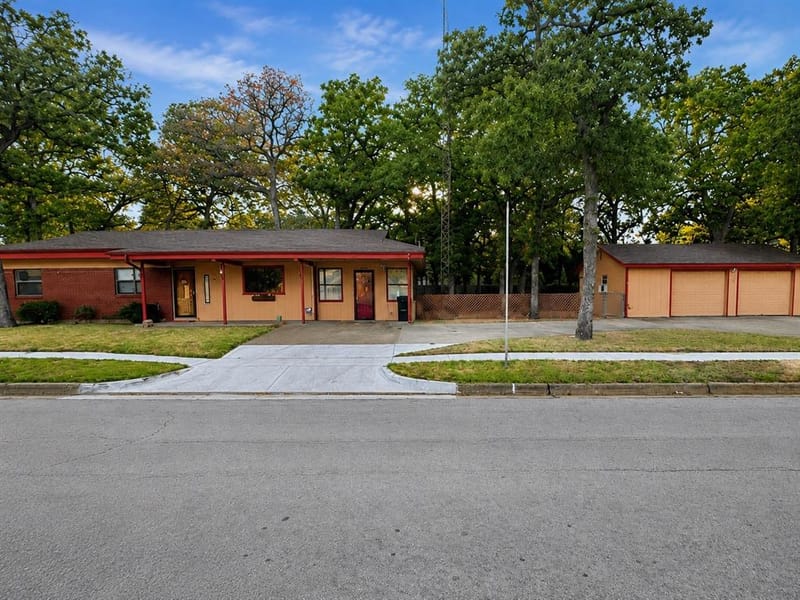 801 Paula Street, Kennedale TX 76060