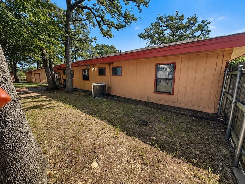 801 Paula Street, Kennedale TX 76060 - Photo 9
