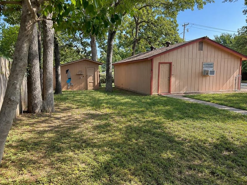 801 Paula Street, Kennedale TX 76060 - Photo 10