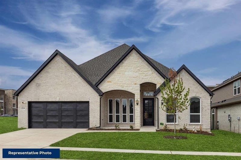 604 Ole Opry Drive, Burleson TX 76028