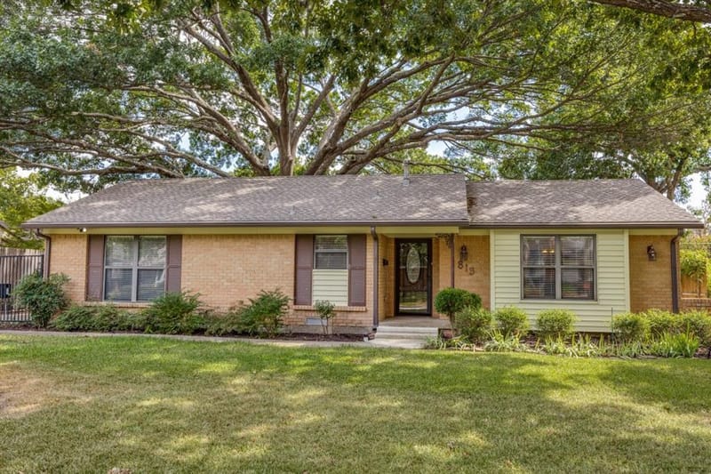 813 Brookhurst Drive, Richardson TX 75080