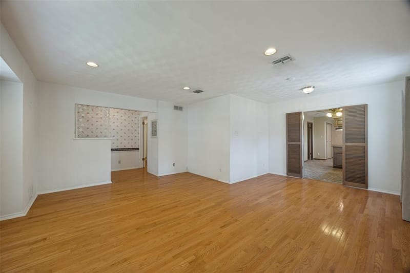 813 Brookhurst Drive, Richardson TX 75080 - Photo 4