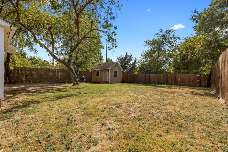 1001 S 5th Street, Garland TX 75040 - Photo 11