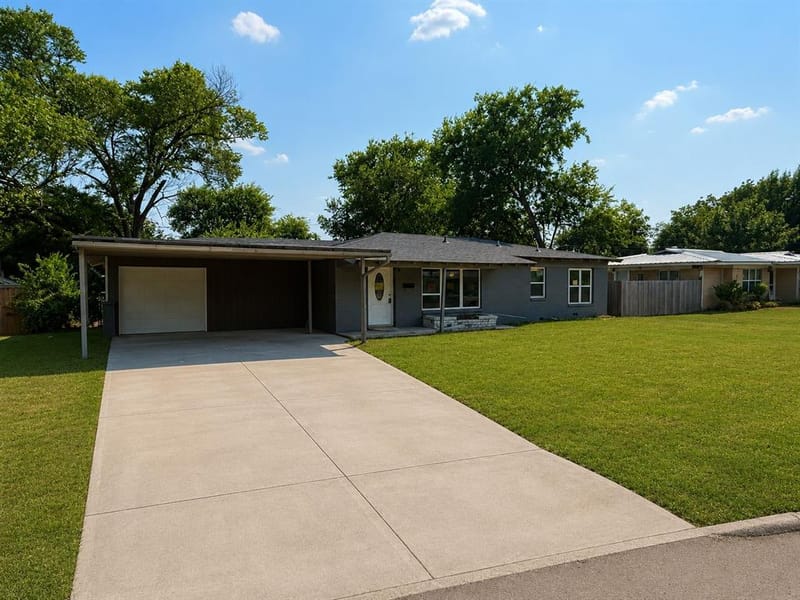 6614 Bridges Avenue, Richland Hills TX 76118