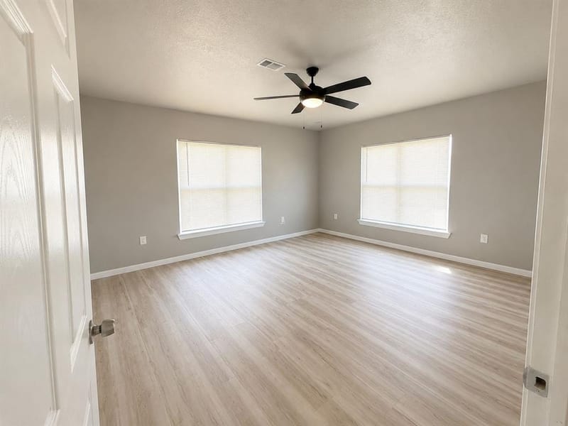 6614 Bridges Avenue, Richland Hills TX 76118 - Photo 10
