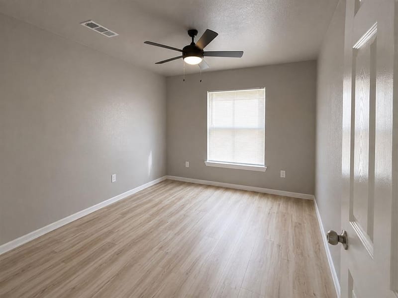 6614 Bridges Avenue, Richland Hills TX 76118 - Photo 11