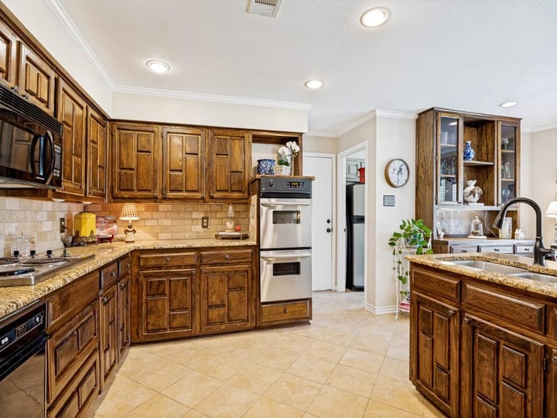 3801 Graphic Place, Plano TX 75075 - Photo 8