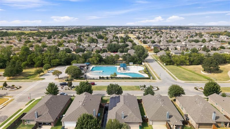 9028 Eastwood Avenue, Cross Roads TX 76227 - Photo 27