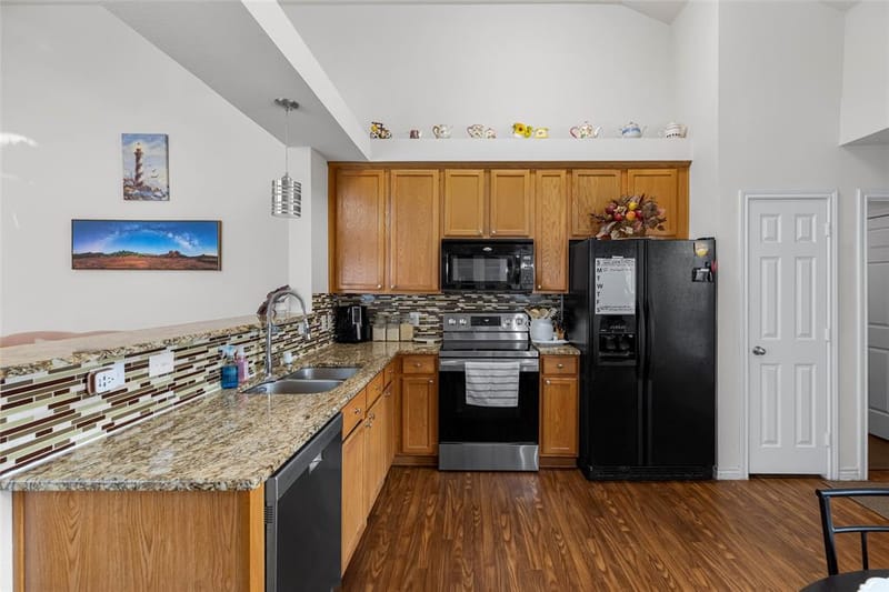 9028 Eastwood Avenue, Cross Roads TX 76227 - Photo 8