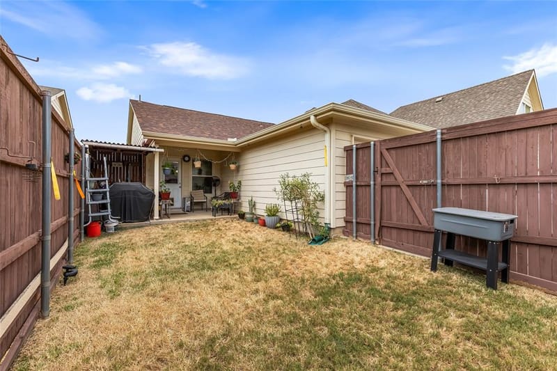 9028 Eastwood Avenue, Cross Roads TX 76227 - Photo 21