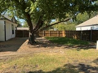 115 W Spruce Street, Whitewright TX 75491 - Photo 20