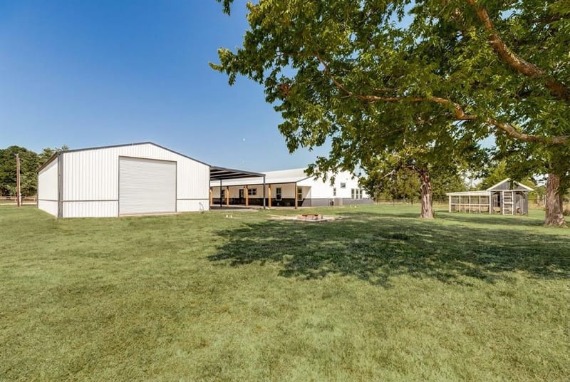 225 County Road 286, Collinsville TX 76233 - Photo 22