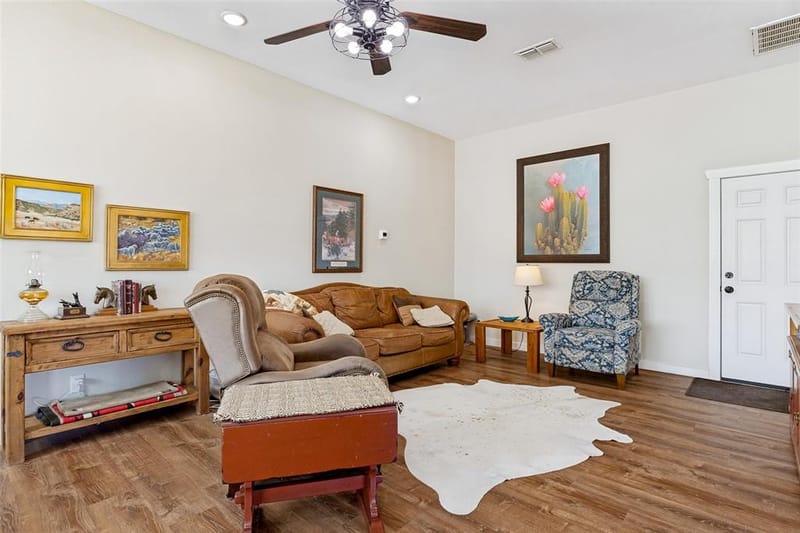 225 County Road 286, Collinsville TX 76233 - Photo 30