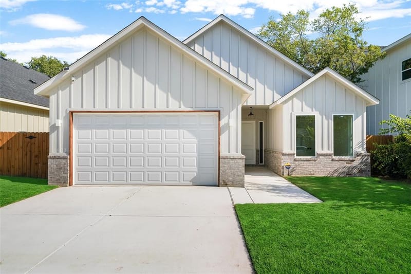 1633 E Tucker Street, Fort Worth TX 76104