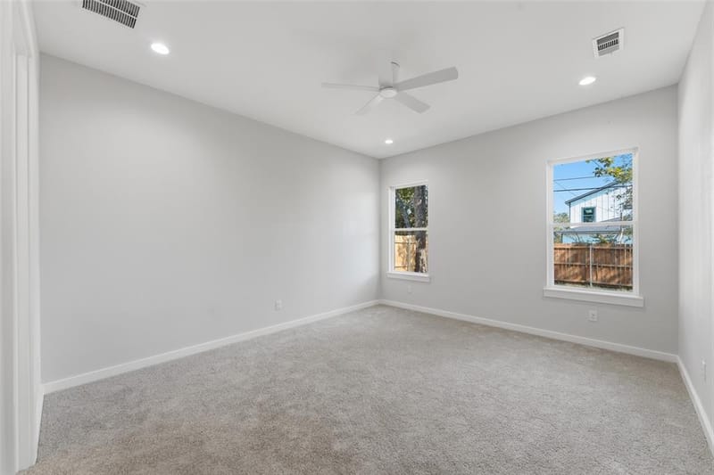 1633 E Tucker Street, Fort Worth TX 76104 - Photo 20