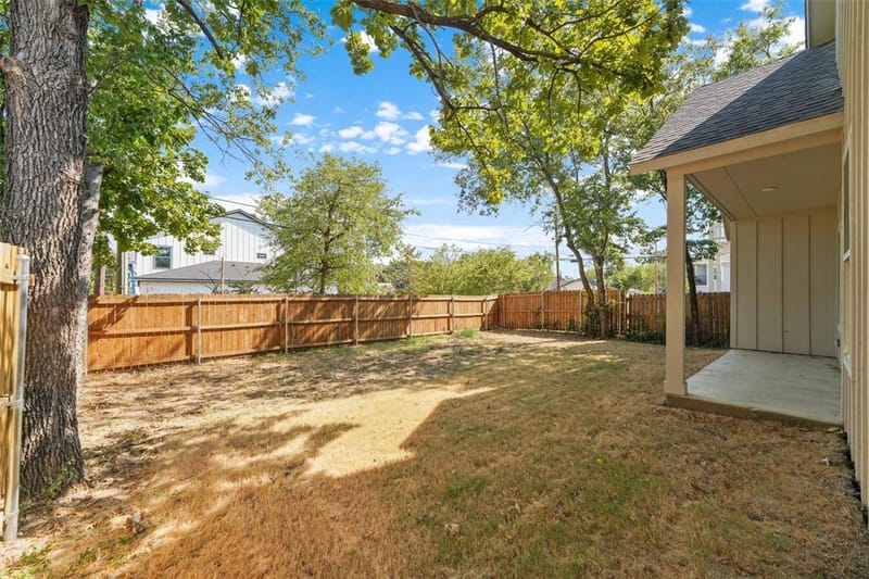 1633 E Tucker Street, Fort Worth TX 76104 - Photo 33