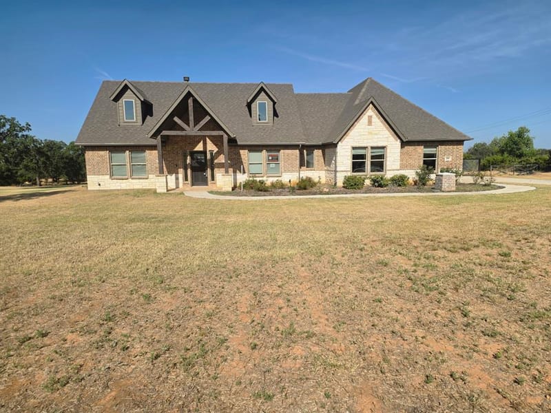 100 Aslan Road, Poolville TX 76487