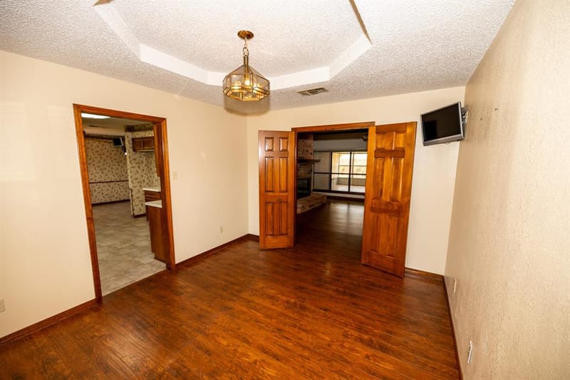 104 Cedar Springs Boulevard, Sulphur Springs TX 75482 - Photo 7