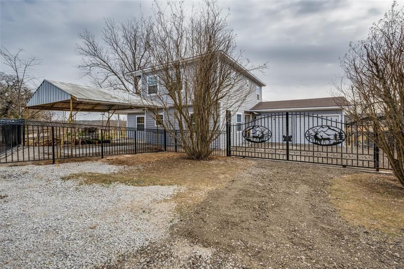 799 County Road 1596, Alvord TX 76225 - Photo 12