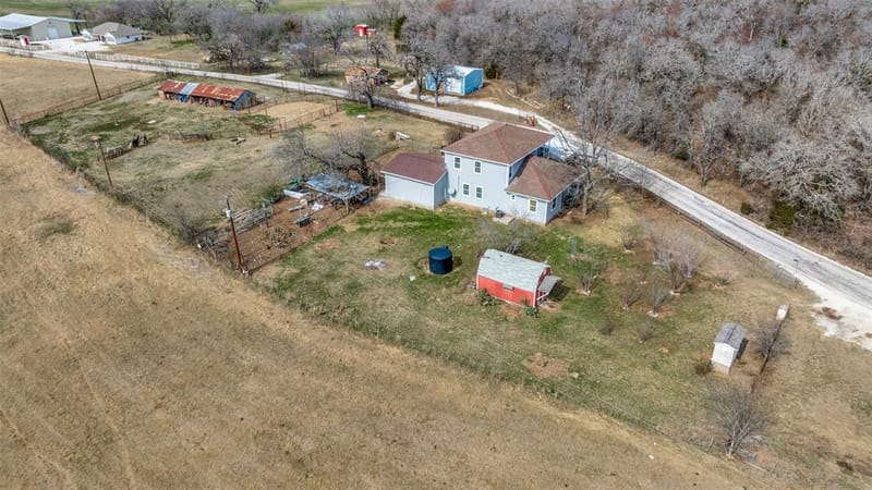 799 County Road 1596, Alvord TX 76225 - Photo 15