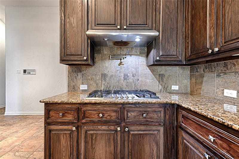 1837 Lakeview Drive, DeSoto TX 75115 - Photo 15