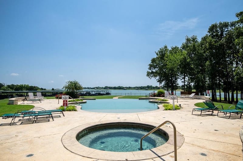 566 Clubhouse Drive, Corsicana TX 75109 - Photo 38