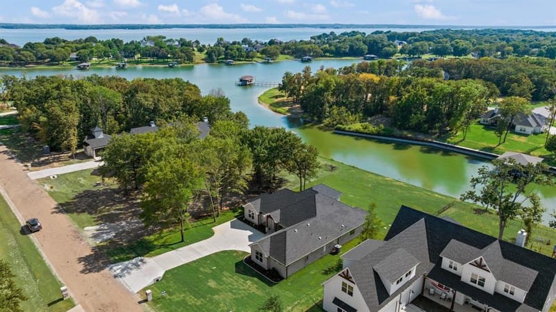 566 Clubhouse Drive, Corsicana TX 75109 - Photo 37