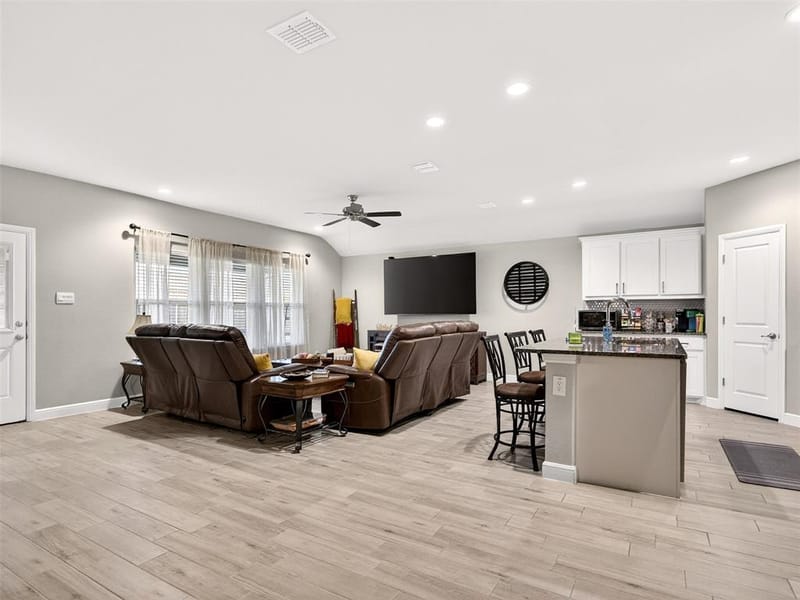 805 Alexandria Lane, Joshua TX 76058 - Photo 10