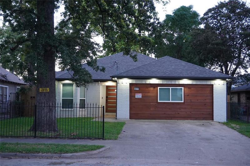 2617 Birmingham Avenue, Dallas TX 75215