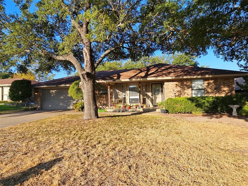 1418 Prairie Wind, Stephenville TX 76401 - Photo 2