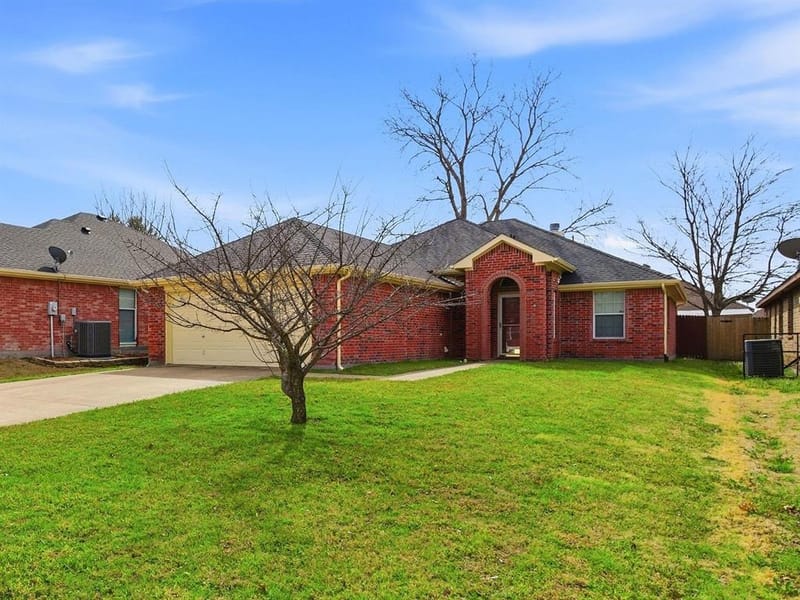 90 Elmwood Trail, Waxahachie TX 75165