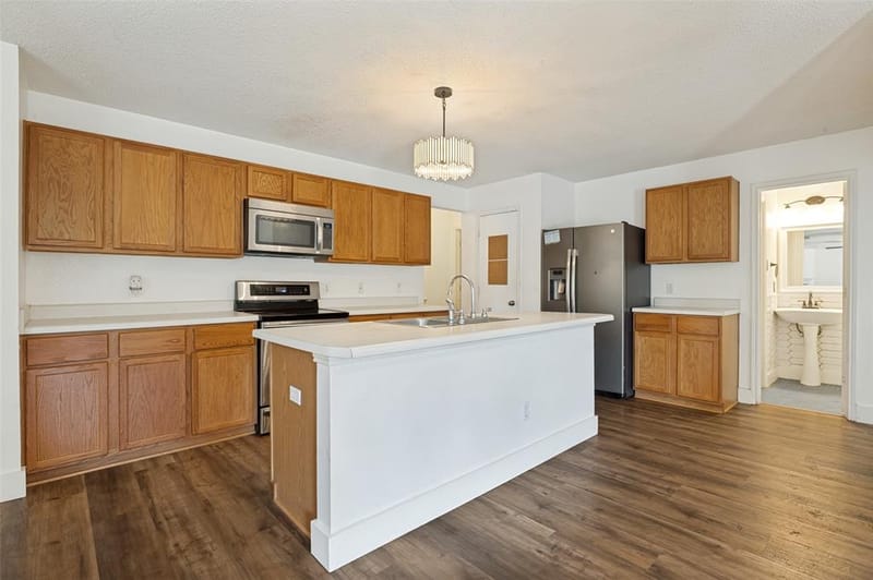 1421 Logan Drive, Lancaster TX 75146 - Photo 7