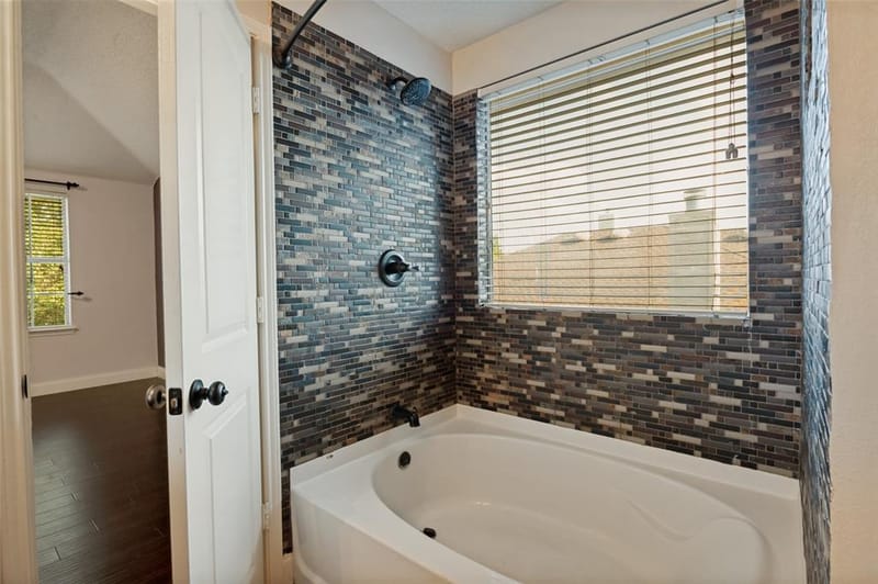1421 Logan Drive, Lancaster TX 75146 - Photo 20