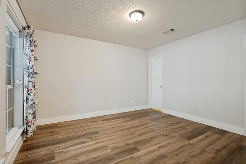 1421 Logan Drive, Lancaster TX 75146 - Photo 11