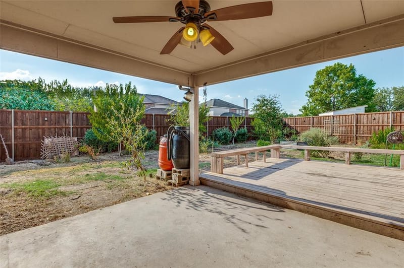1421 Logan Drive, Lancaster TX 75146 - Photo 21