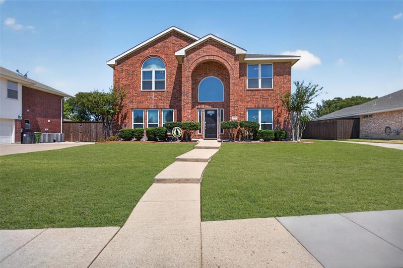 205 Thomas Drive, Murphy TX 75094