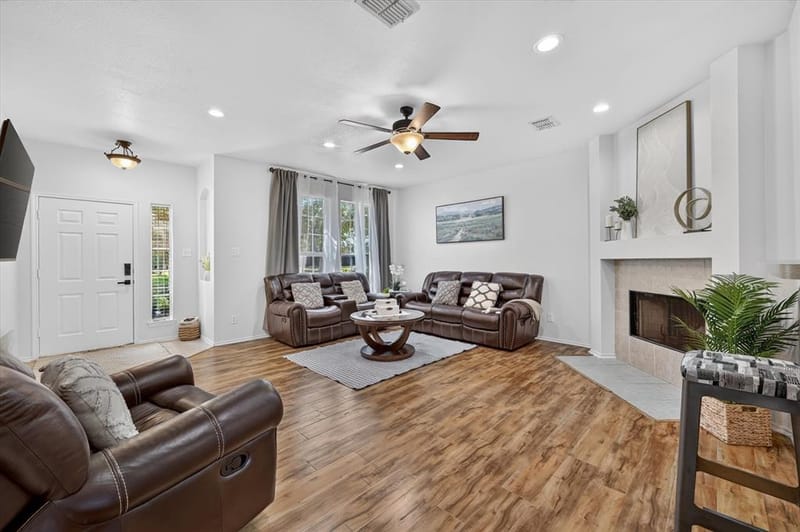5332 Comanche Wells Drive, McKinney TX 75071 - Photo 4