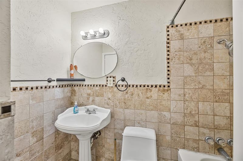 1017 E Spurgeon Street, Fort Worth TX 76115 - Photo 23