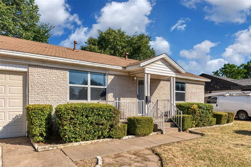 1017 E Spurgeon Street, Fort Worth TX 76115 - Photo 26