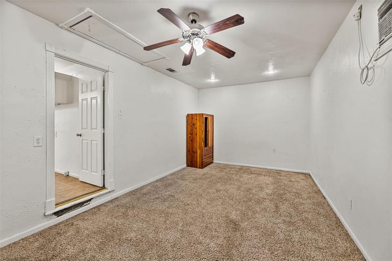 1017 E Spurgeon Street, Fort Worth TX 76115 - Photo 7
